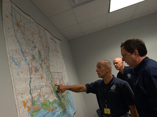 g_512px-emergency_management